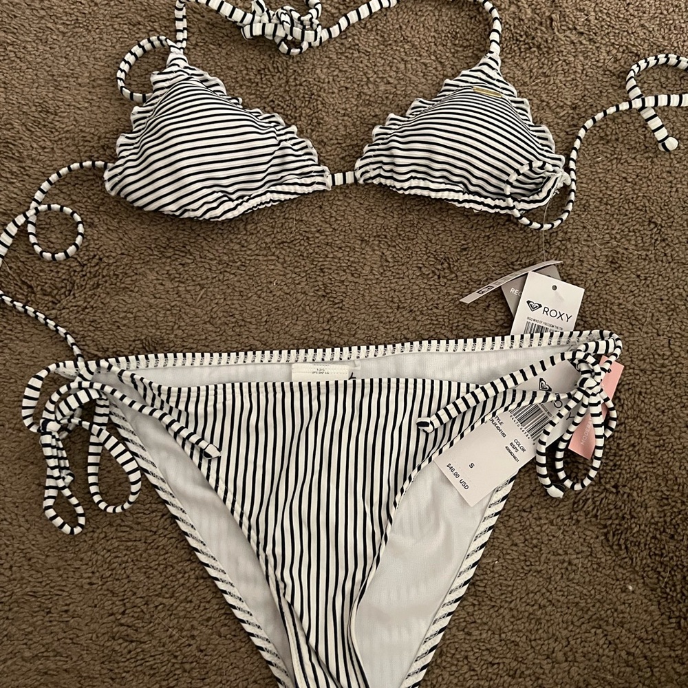 Roxy womens bathing suit